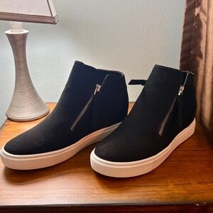 JustFab Black High-Top Sneakers